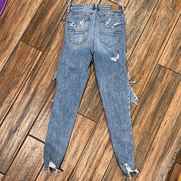 American Eagle next level stretch distressed super high rise jeggings size 4 - Picture 2 of 5